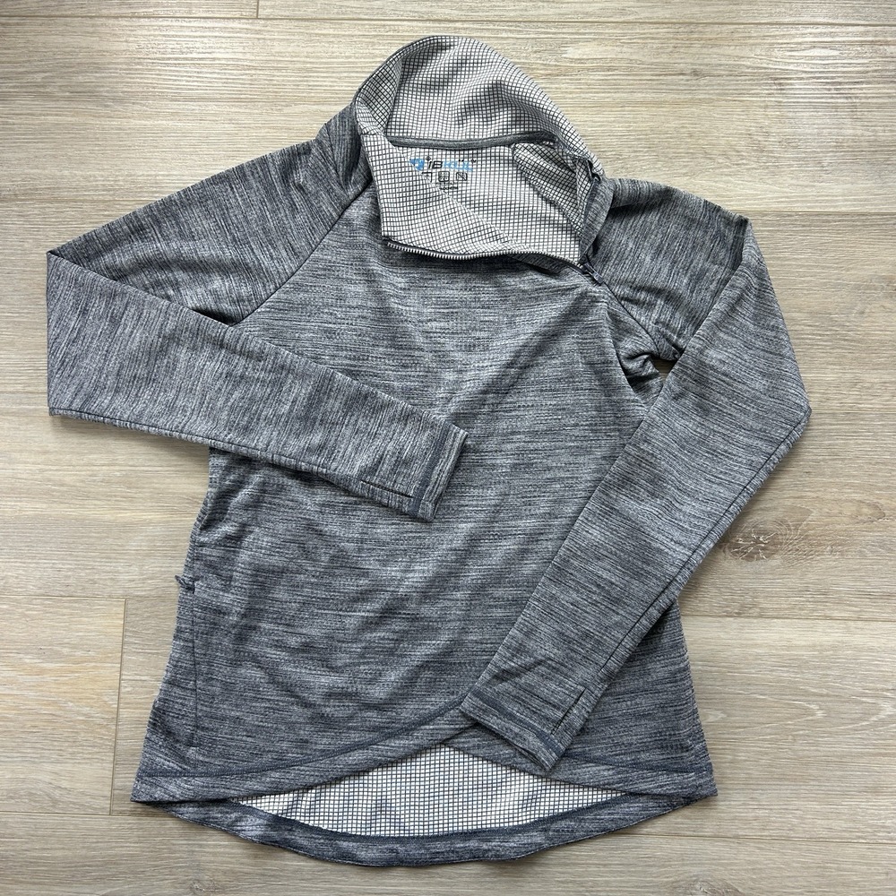 IBKUL Small Pullover Top Gray UPF 50+ Sun Protection USA Patch Asymmetric Zip